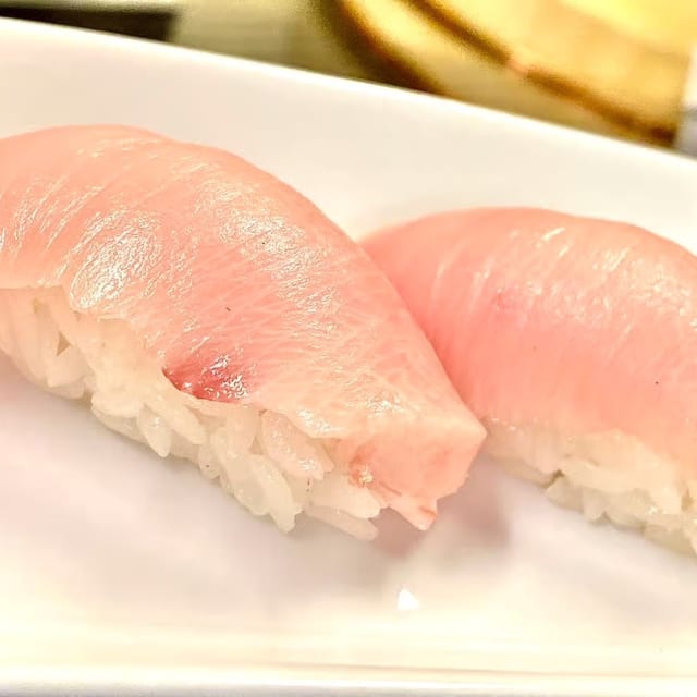 Yellowtail Nigiri*.